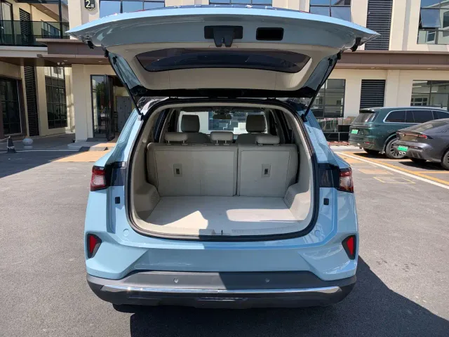 Wuling Asta — Фото автомобиля 7