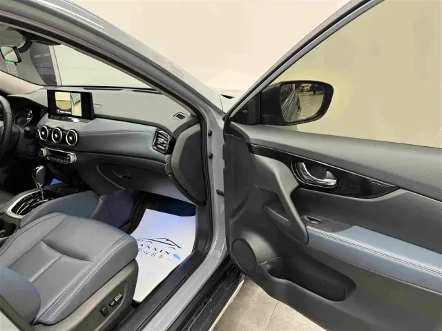 Nissan X-Trail — Фото автомобиля 16