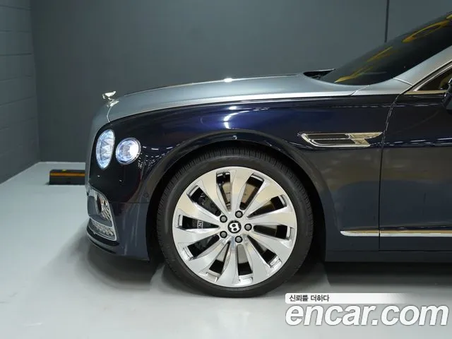 Bentley Flying Spur Generation 3 — Фото автомобиля 7