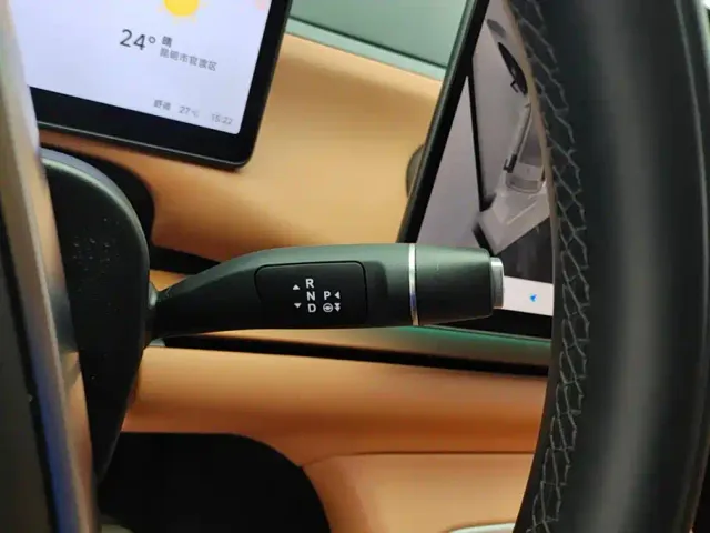 Leapmotor C10 — Фото автомобиля 16