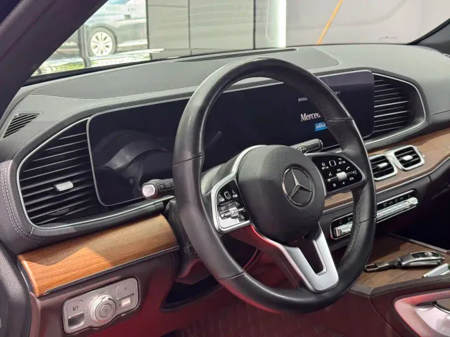 Mercedes-Benz GLS-Class — Фото автомобиля 14
