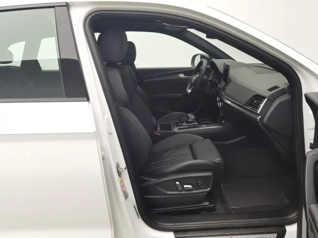 Audi Q5L — Фото автомобиля 23