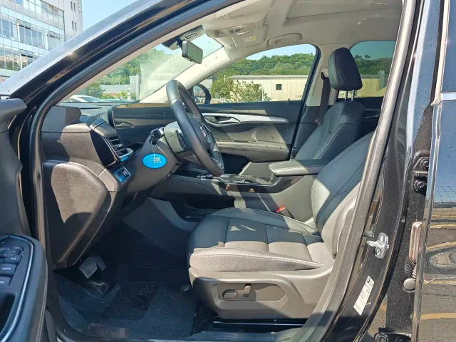 Buick Envision Plus — Фото автомобиля 14