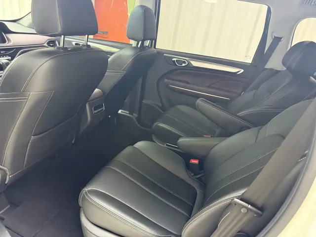GAC Trumpchi M6 — Фото автомобиля 14