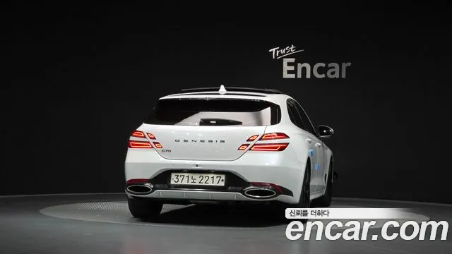 Genesis G70 — Фото автомобиля 4