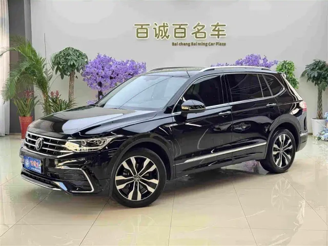 Volkswagen Tiguan L — Фото автомобиля 2