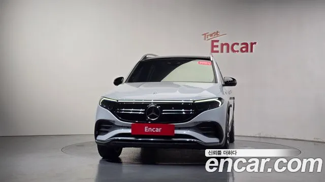 Mercedes-Benz EQB X243 — Фото автомобиля 3