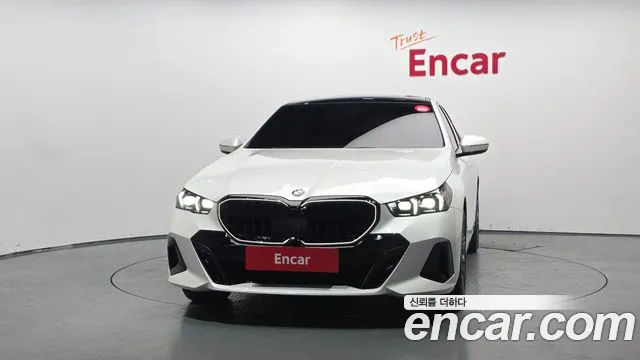 BMW 5-Series 5 серия (G60) 530i xDrive M Sport Pro Special Edition — Фото автомобиля 3