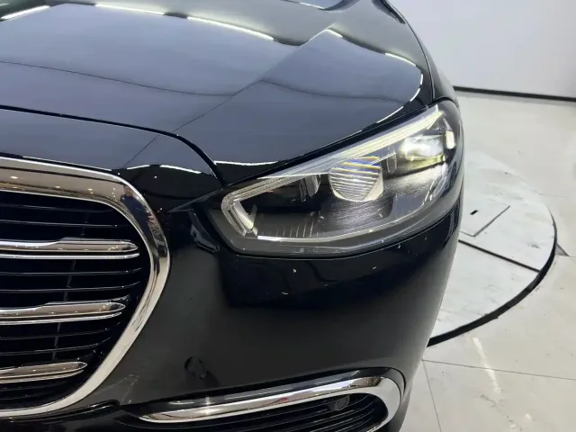 Mercedes-Benz S-Class — Фото автомобиля 4
