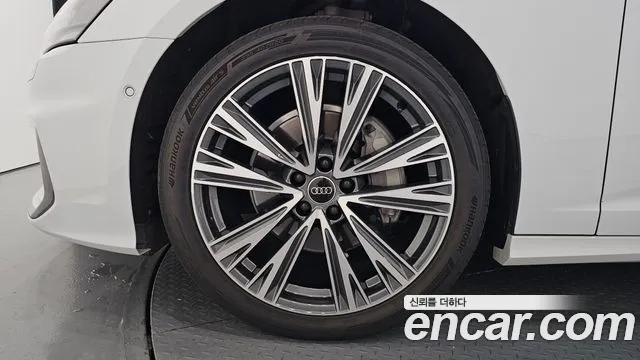 Audi A6 C8 — Фото автомобиля 5