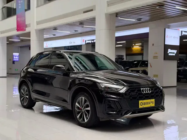 Audi Q5L — Фото автомобиля 3