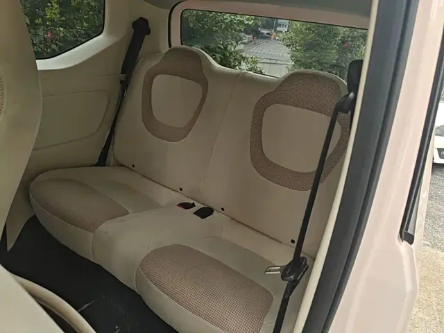 Wuling Hongguang Mini EV — Фото автомобиля 12