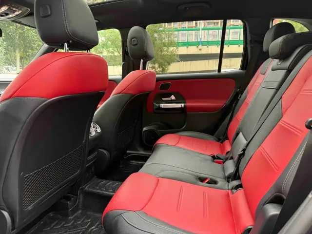 Mercedes-Benz GLB AMG — Фото автомобиля 9