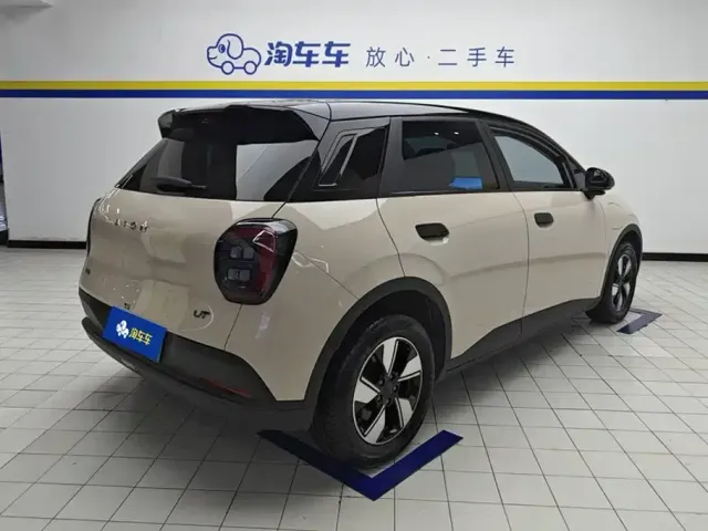 GAC Aion UT — Фото автомобиля 3