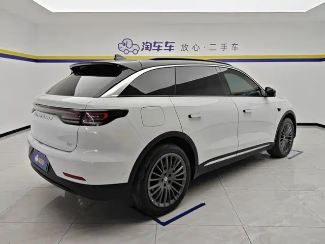 Leapmotor C11 — Фото автомобиля 3