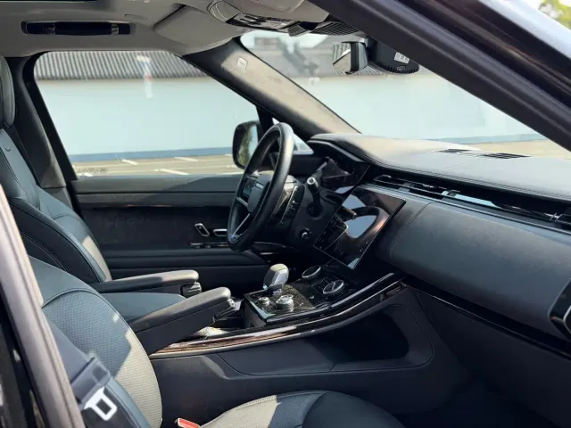 Land Rover Range Rover Sport — Фото автомобиля 16