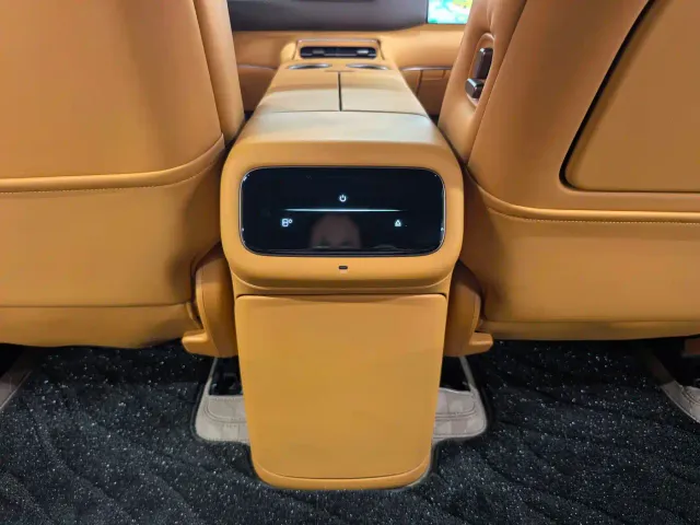 IM Motors LS8 — Фото автомобиля 6