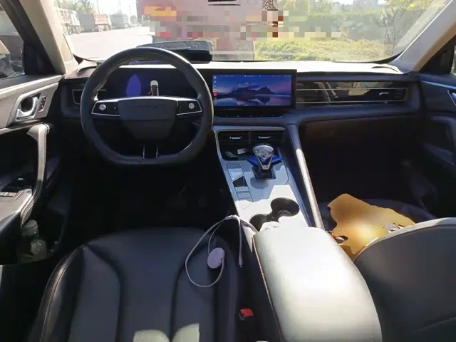 Roewe RX5 — Фото автомобиля 5