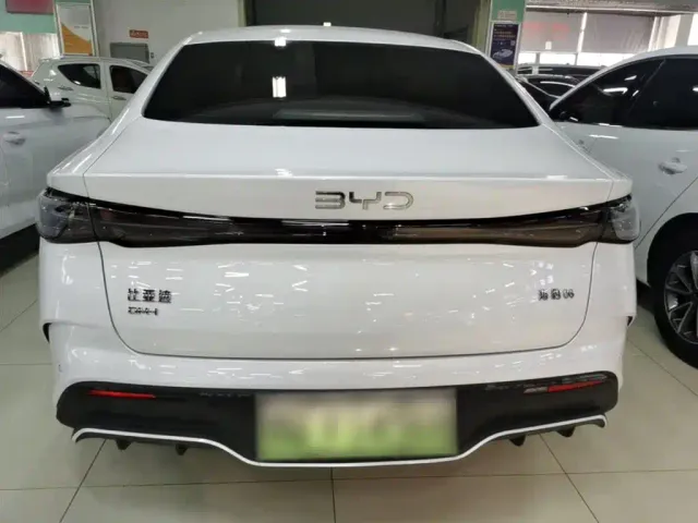 BYD Seal 06 — Фото автомобиля 5