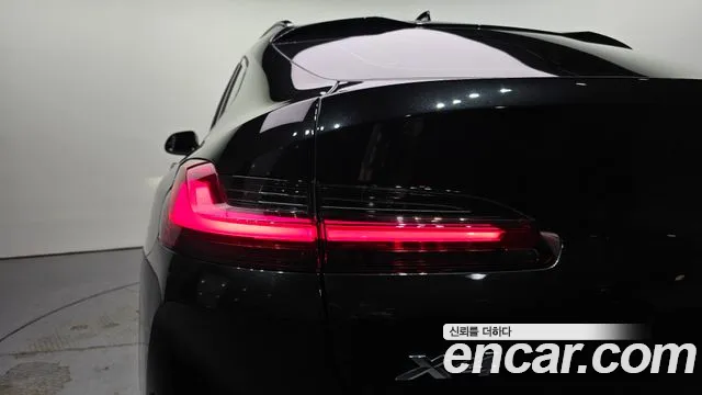 BMW X4 xDrive20i M Sport Pro Special Edition — Фото автомобиля 23