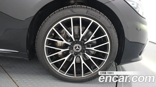 Mercedes-Benz S-Class — Фото автомобиля 19