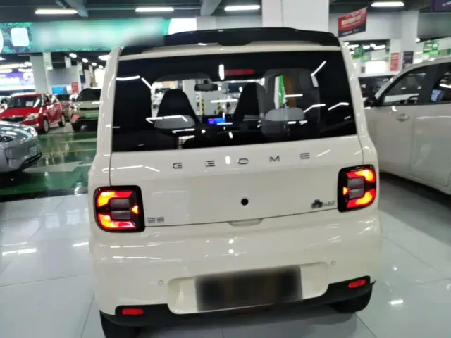 Geely Panda — Фото автомобиля 5
