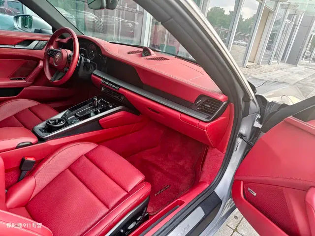 Porsche 911 — Фото автомобиля 9