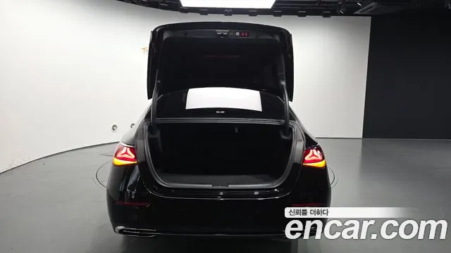 Mercedes-Benz E-Class E-класс W214 E300 4MATIC Exclusive — Фото автомобиля 26