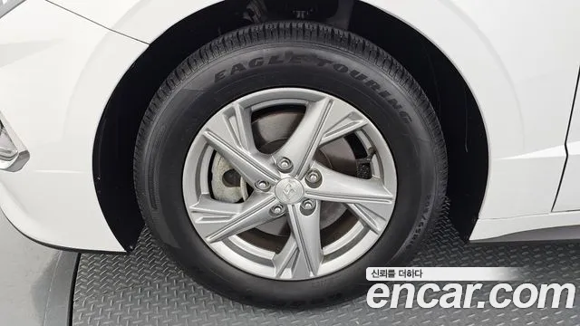 Hyundai Sonata Sonata (DN8) 2.0 LPG(Для проката) — Фото автомобиля 5
