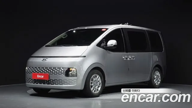 Фотография автомобиля — Hyundai Staria