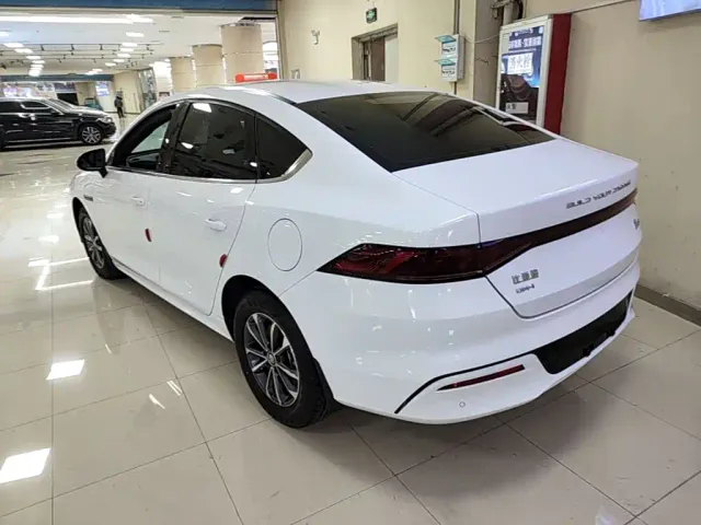 BYD Qin PLUS — Фото автомобиля 4