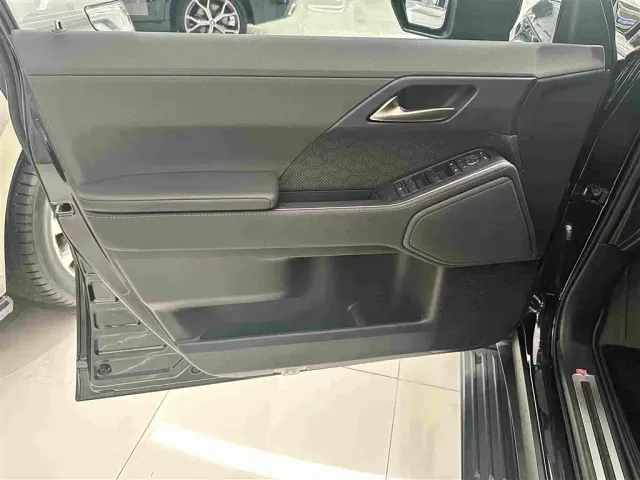 Lexus GX — Фото автомобиля 6