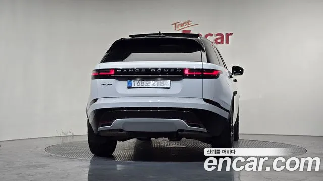 Land Rover Range Rover Velar Range Rover Velar 3.0 P400 Dynamic HSE — Фото автомобиля 4