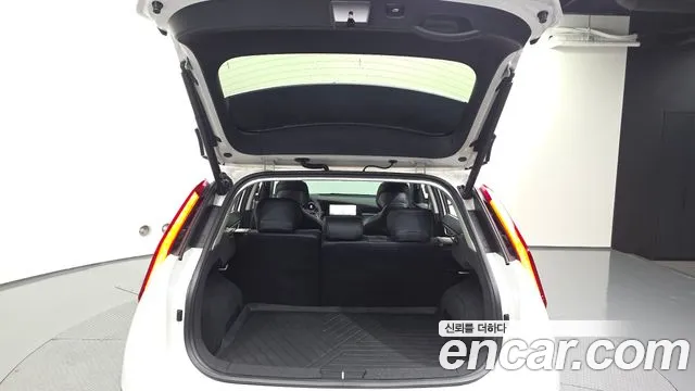 Kia Niro The All New — Фото автомобиля 26