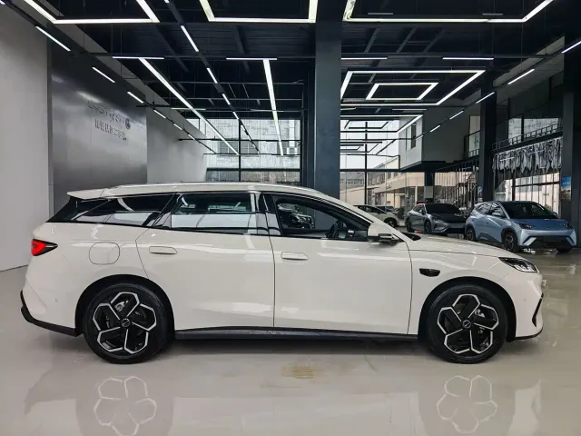 BYD Seal 06 DM-i Touring — Фото автомобиля 12