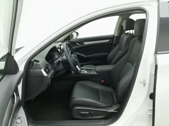 Honda Accord — Фото автомобиля 10
