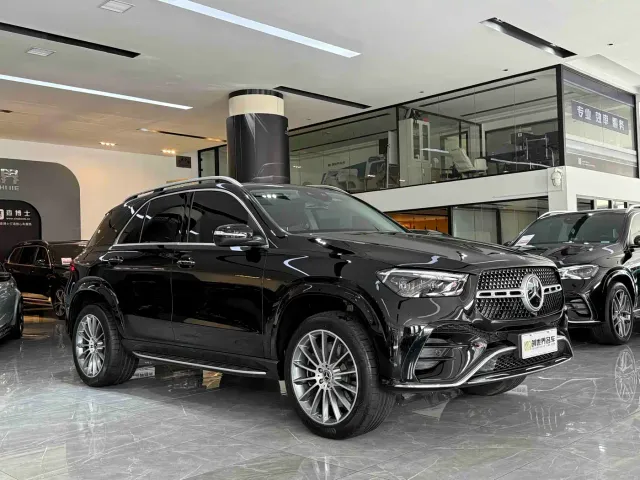 Mercedes-Benz GLE-Class — Фото автомобиля 3