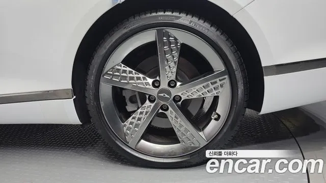 Genesis G80 RG3 — Фото автомобиля 6