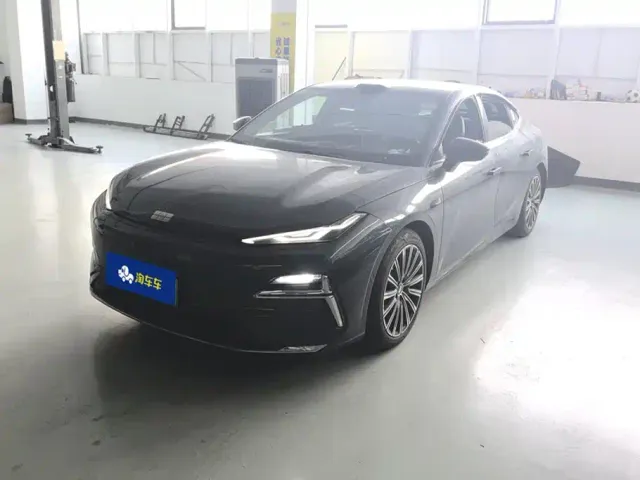 Фотография автомобиля — Geely Galaxy Xingyao 8