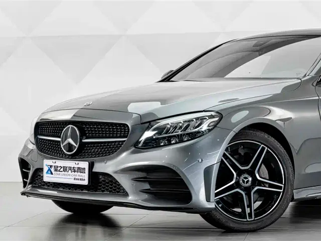Mercedes-Benz C-Class — Фото автомобиля 3