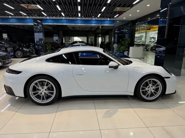 Porsche 911 — Фото автомобиля 5