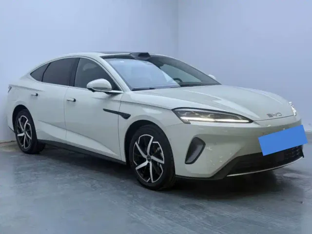 BYD Seal 07 DM-i — Фото автомобиля 3