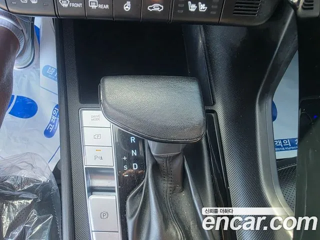 Hyundai Avante CN7 — Фото автомобиля 9