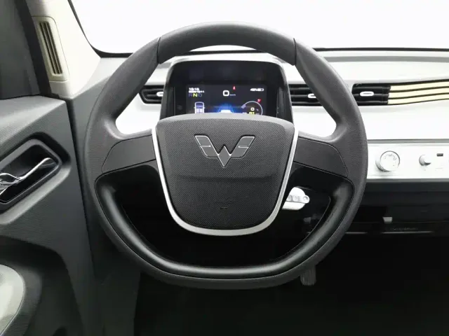 Wuling Hongguang Mini EV — Фото автомобиля 11