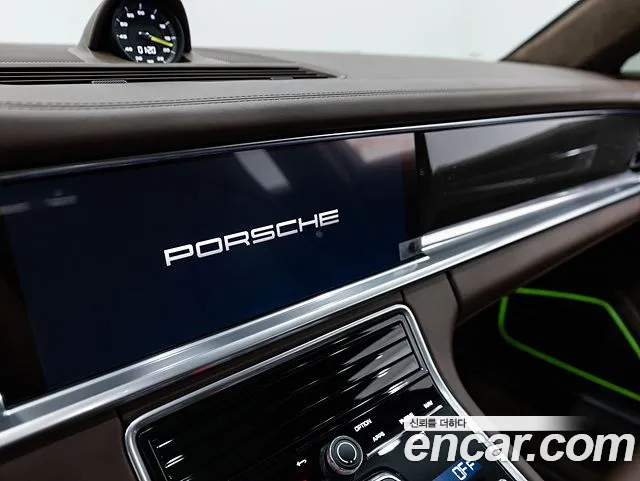 Porsche Panamera — Фото автомобиля 18