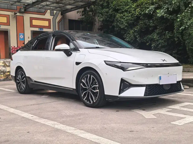 Xpeng P5 — Фото автомобиля 3