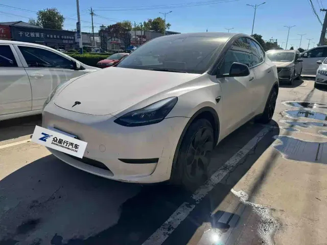 Фотография автомобиля — Tesla Model Y