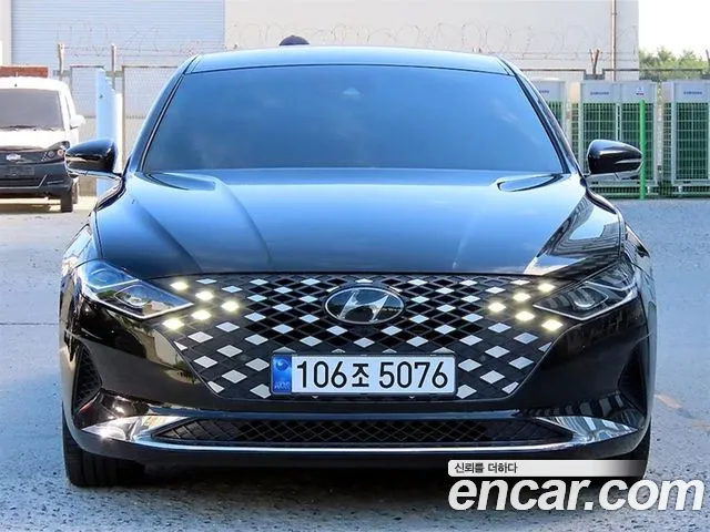 Hyundai Grandeur Grandeur (New) — Фото автомобиля 3