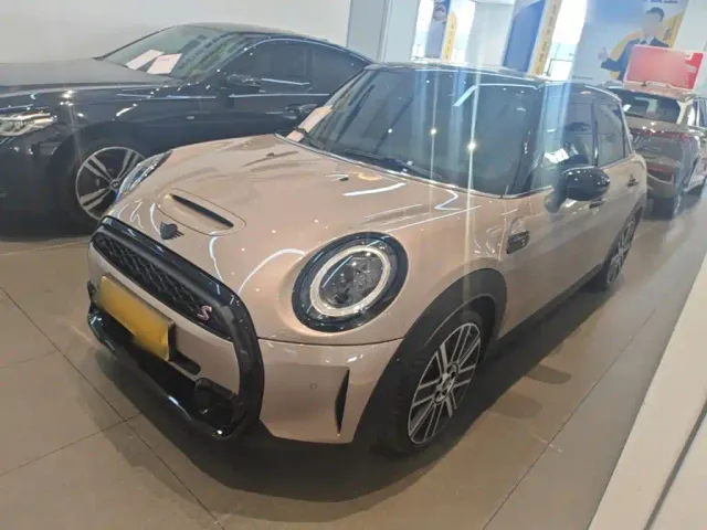 Фотография автомобиля — MINI Hatch