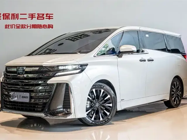 Фотография автомобиля — Toyota Vellfire